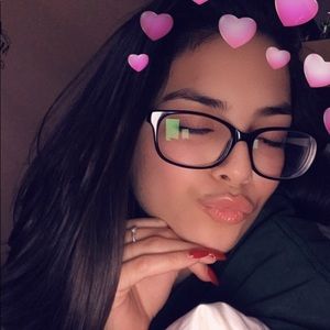 Meet your Posher, Sierra